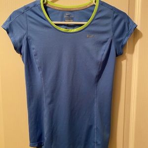 XS Bundle. Nike top w/ Reebok Capri leggings